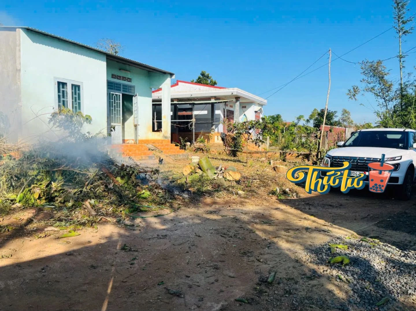 Bán đất 10x65m có nhà cấp 4, 2 PN, view hồ Buôn Bông 920 triệu - Ảnh 1