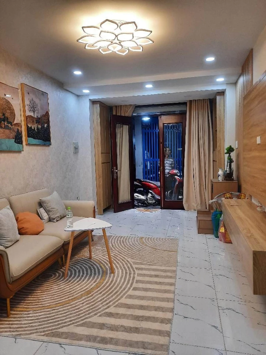 Bán nhà sổ hồng riêng 3 tầng 39m2 hẻm Nguyễn Thị Xiều, Quận 7 giá 3,5 tỷ - Ảnh thu nhỏ 2