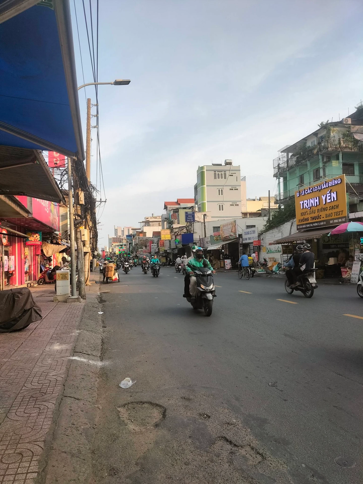Cho thuê mặt tiền CMT8 Q.3, 16m², 14 triệu/tháng - Ảnh 1