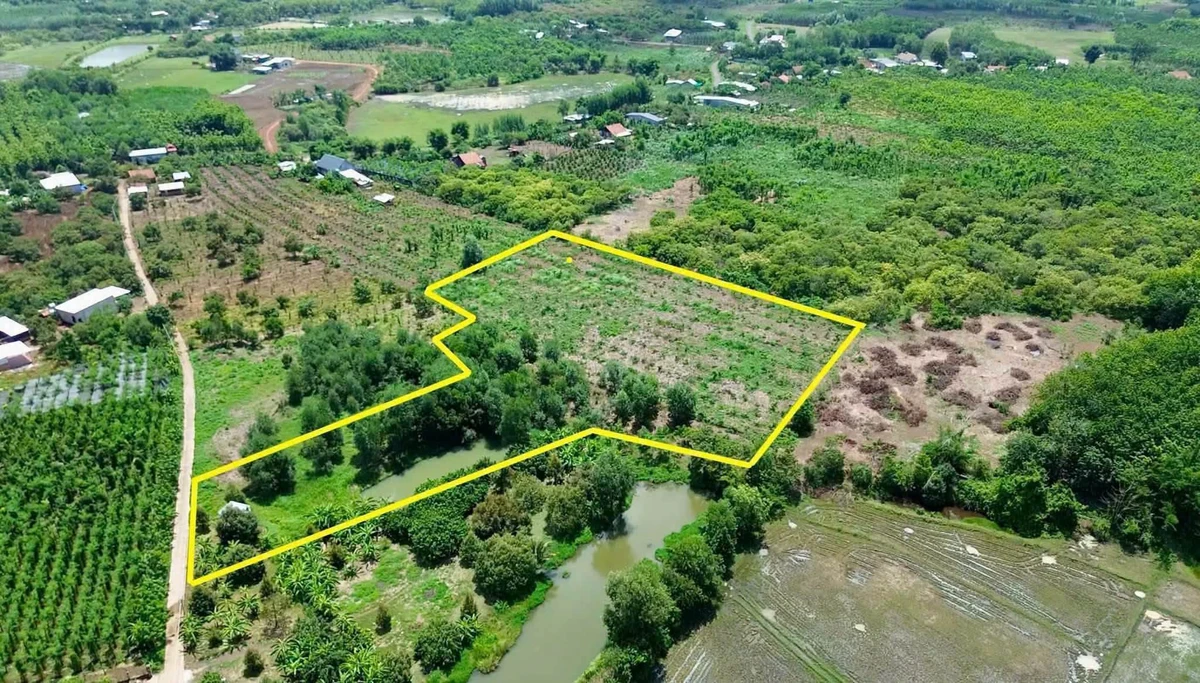 Bán đất Bù Đốp Bình Phước 10.800m² với nhà tiền chế - Ảnh thu nhỏ 2