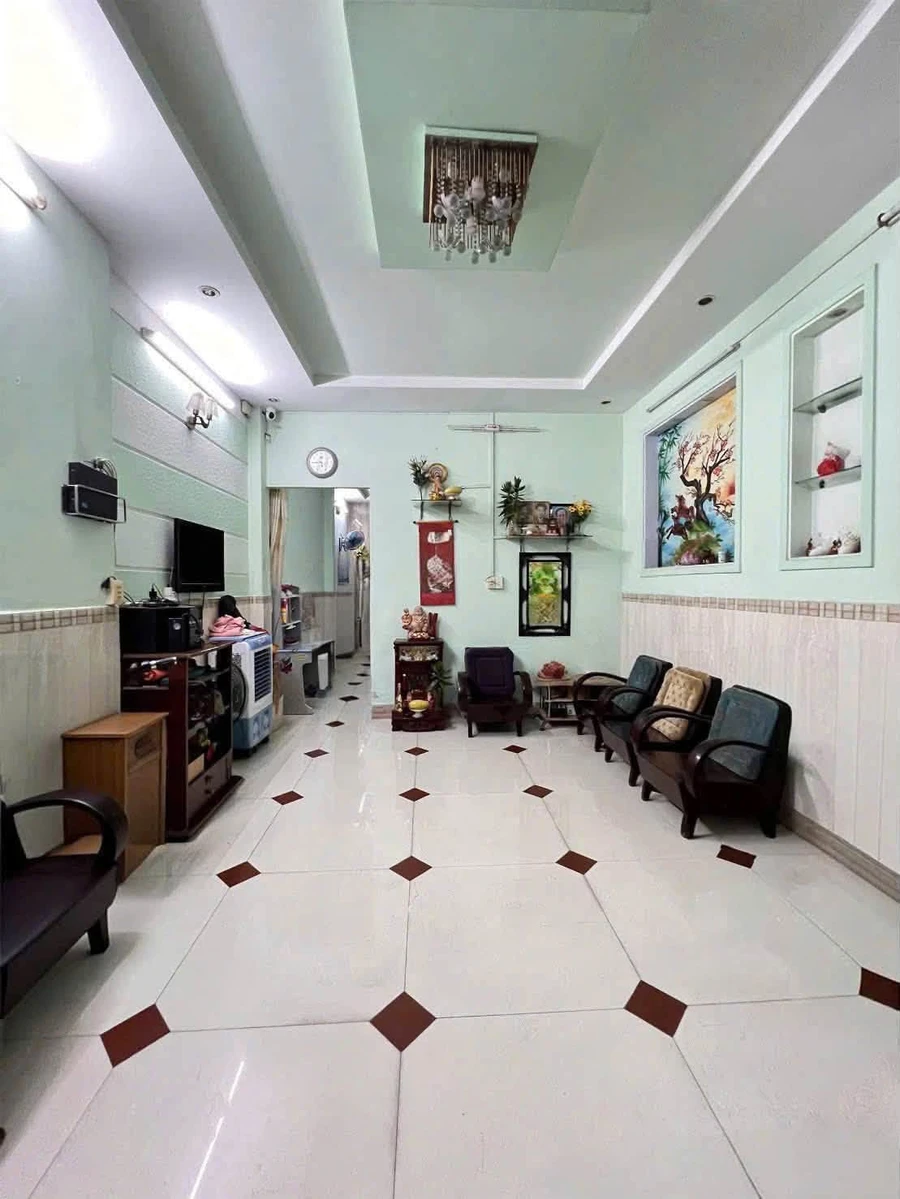 Bán nhà hẻm xe hơi 3 tầng 4x15m, 4PN 4WC đường Hòa Bình, Quận 11 - Ảnh thu nhỏ 2