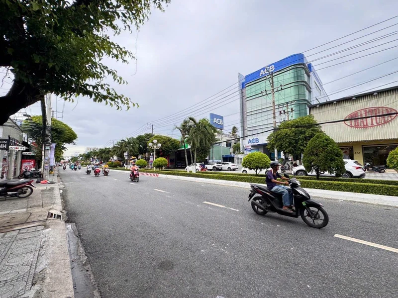 Bán nhà mặt tiền Nguyễn Trung Trực, Rạch Giá, An Giang, 72m2