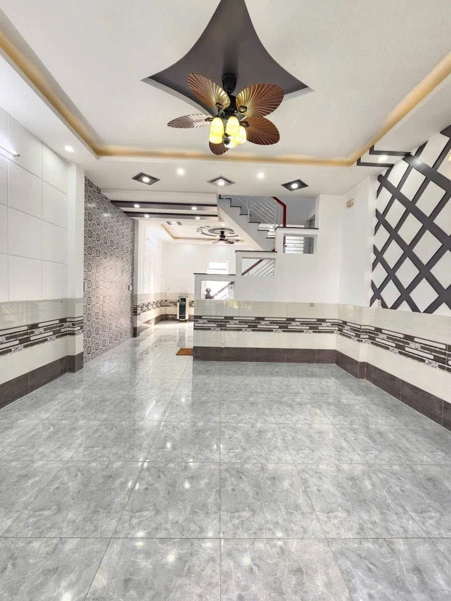 Bán nhà 1 trệt 1 lầu 3.6 tỷ Thuận An - Ảnh thu nhỏ 2