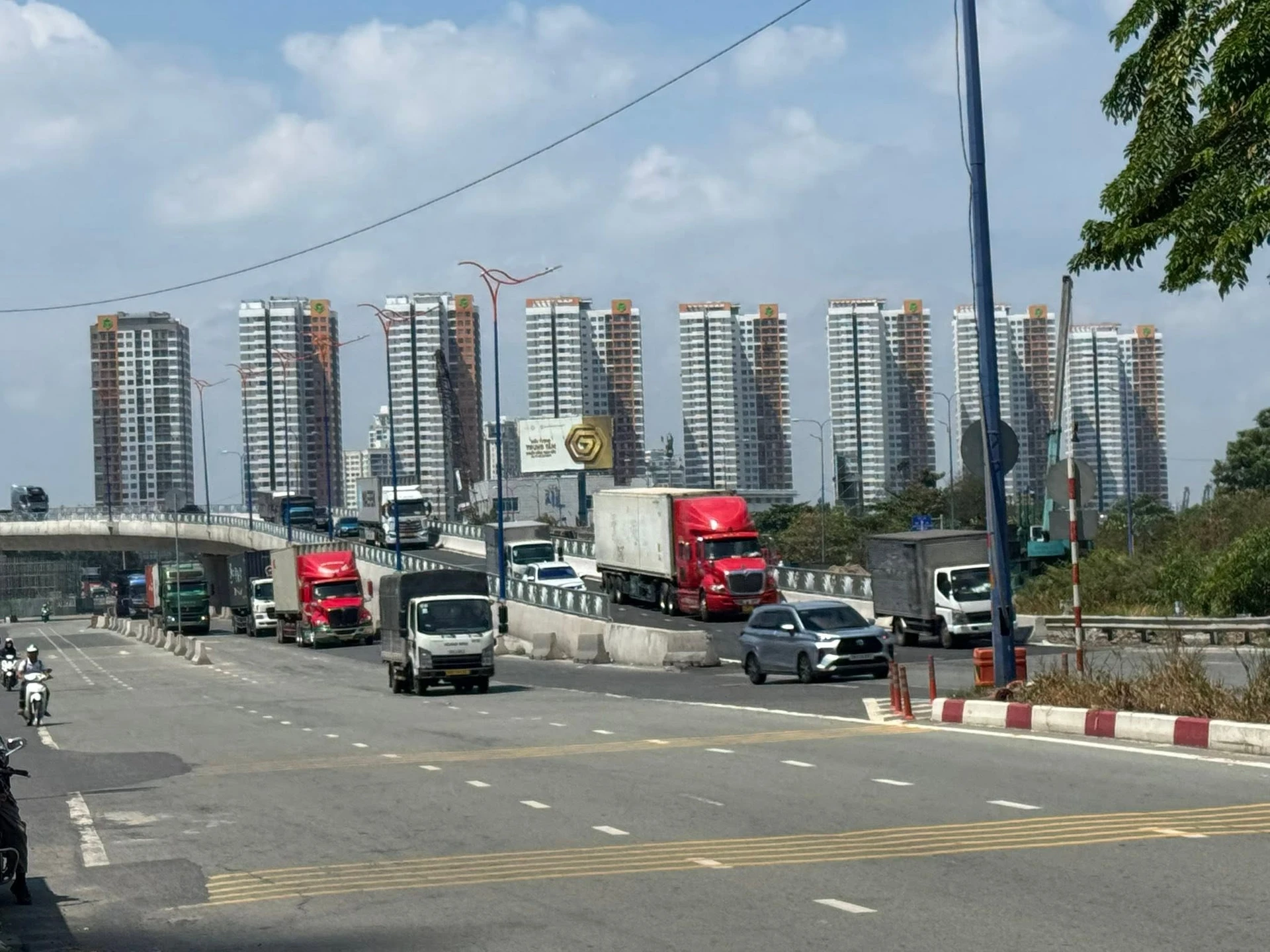 Bán dãy trọ nút An Phú Q2, 243m2, 23.5 tỷ - Ảnh 1