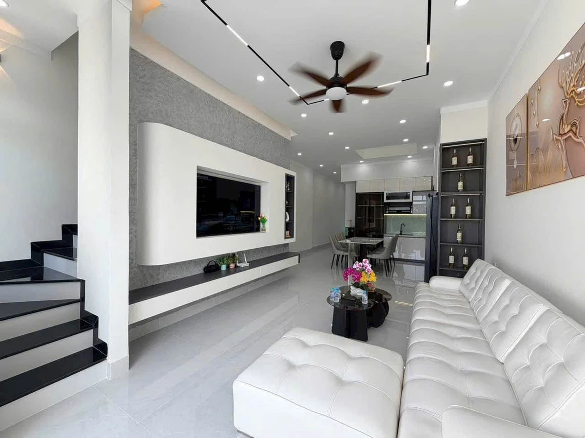 Nhà bán hẻm Phạm Ngũ Lão 3PN, 117.5m², giá 3.85 tỷ - Ảnh thu nhỏ 2
