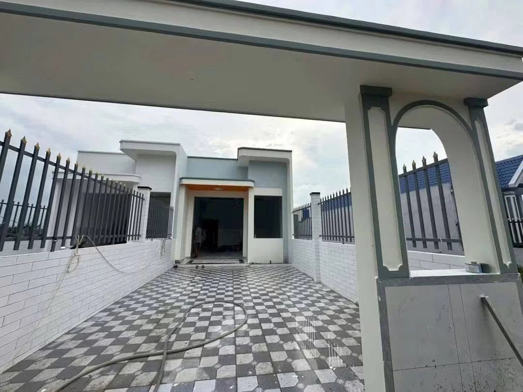 Bán nhà 200m² thổ cư tại Bến Lức, Long An 1 tỷ 700 triệu - Ảnh thu nhỏ 2