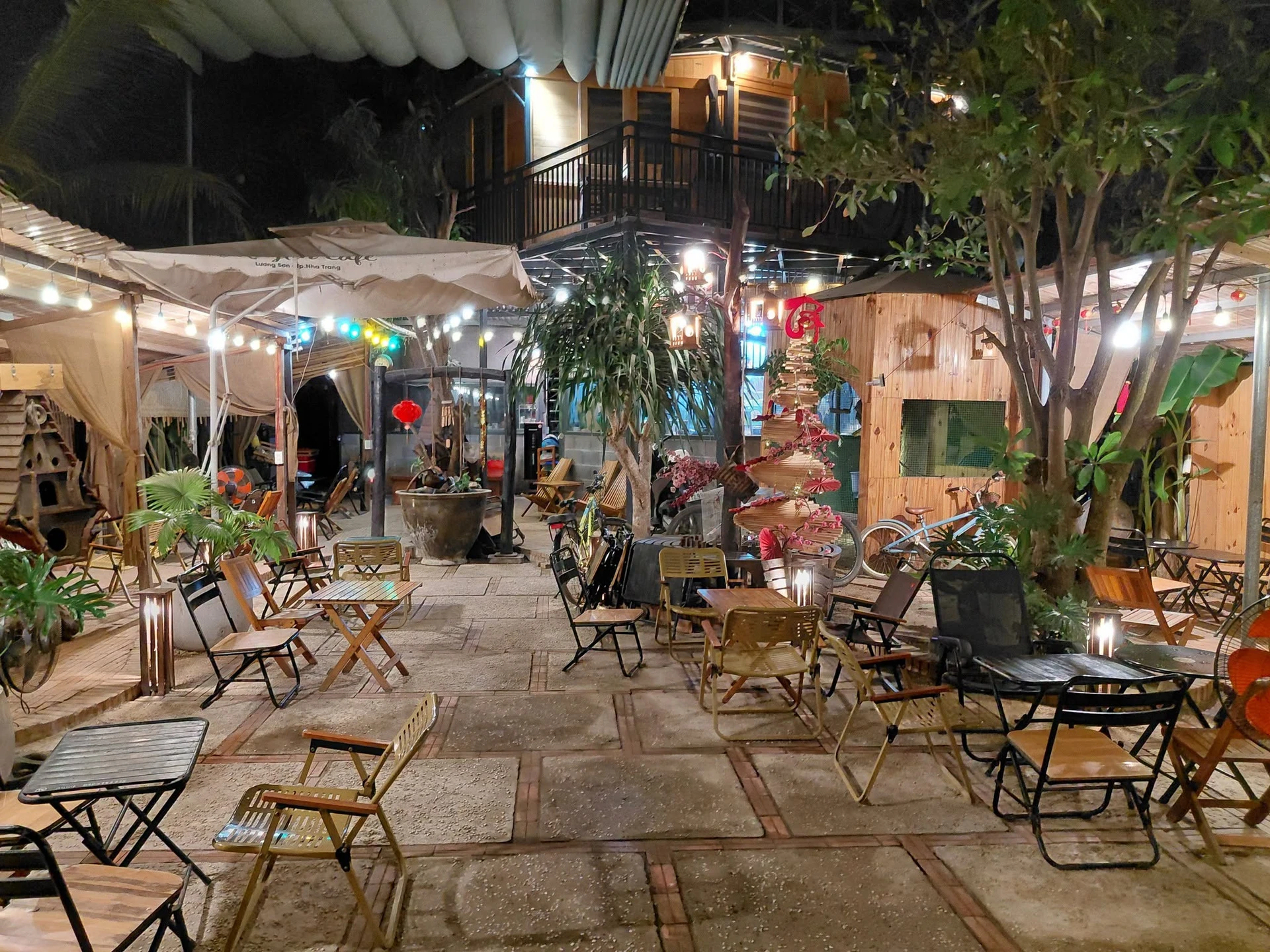 Chuyển nhượng quán cafe 215m2 Nha Trang 5.9 tỷ - Ảnh 1