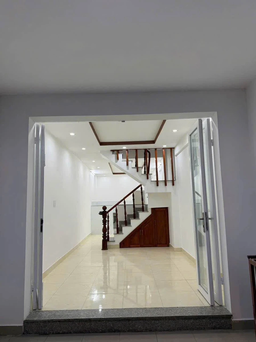 Bán nhà 2 tầng 54m2, 3PN 2WC hẻm 53 Lê Văn Việt, Hiệp Phú, giá 4,8 tỷ - Ảnh thu nhỏ 4