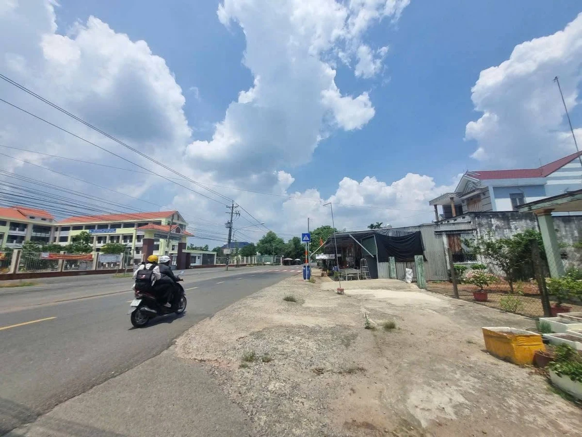 Bán đất 24.500m² Tân Uyên, giá 20 tỷ - Ảnh thu nhỏ 4
