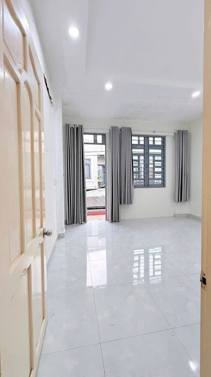 Cho thuê nhà nguyên căn 2PN 2WC mặt tiền hẻm Nhà Bè - Ảnh thu nhỏ 3