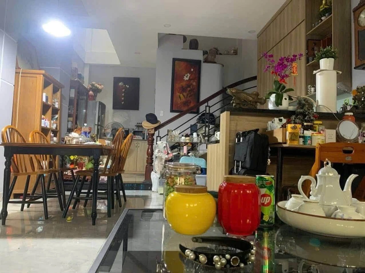 Bán nhà hẻm 4 tầng 56m2, 4PN, gần Vincom Quang Trung Gò Vấp, giá 5,6 tỷ - Ảnh 1