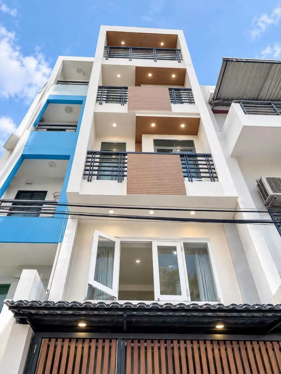 Bán nhà 5 tầng BTCT hẻm ô tô 7 phòng ngủ, 40m2 gần chợ Nguyễn Tri Phương, Quận 10 - Ảnh 1