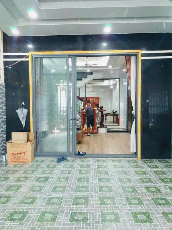 Cho thuê nhà 6PN 110m² gần chợ Cầu Đông Quận 12
