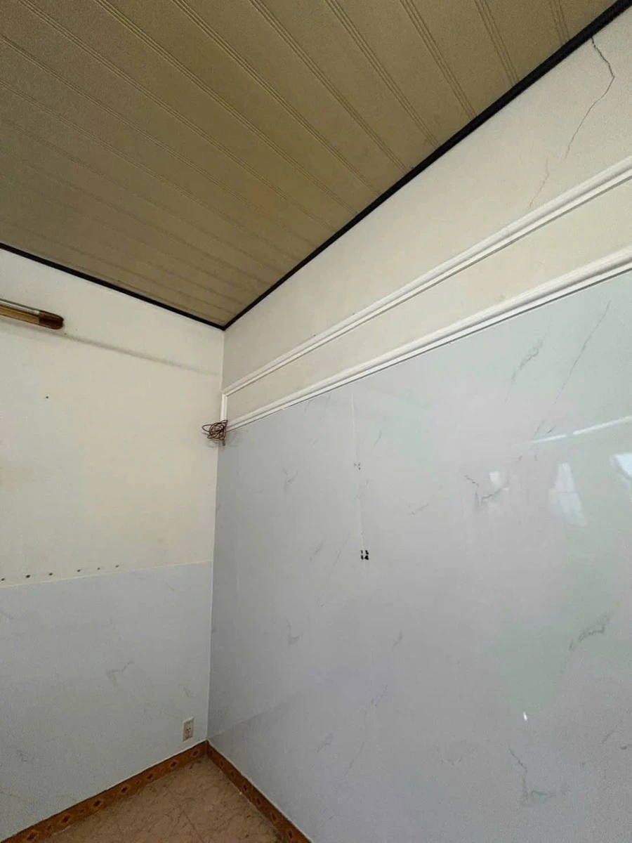Cho thuê nhà cấp 4 80m2 hẻm Hoàng Hữu Nam, Q.9 - Ảnh thu nhỏ 3