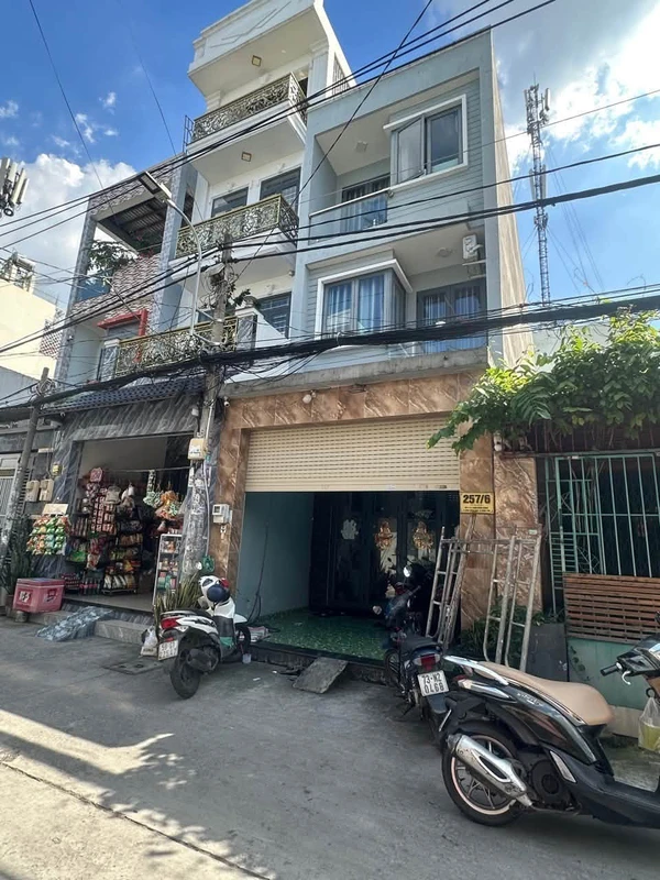 Bán nhà 3 tầng 65m2, 4 phòng ngủ, Bình Hưng Hoà, 7 tỷ