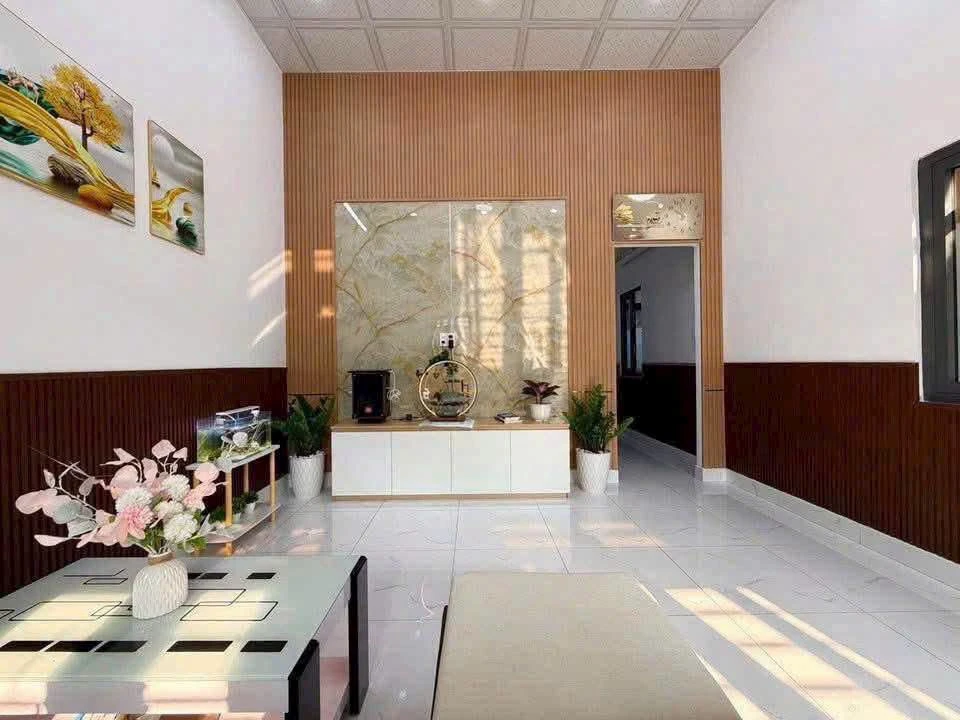 Bán nhà mặt tiền kinh doanh 46m² Quận 9, 4.9 tỷ - Ảnh thu nhỏ 2