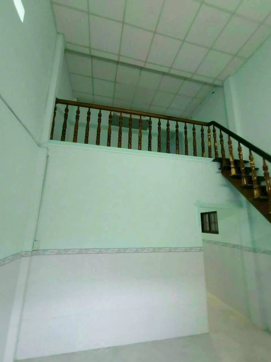 Bán nhà lầu 2PN 40m² Phan Thiết 900 triệu - Ảnh thu nhỏ 2