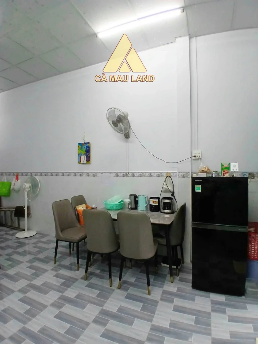 Nhà mặt tiền Thoại Ngọc Hầu, Cà Mau, 102m², 2.3 tỷ - Ảnh thu nhỏ 2