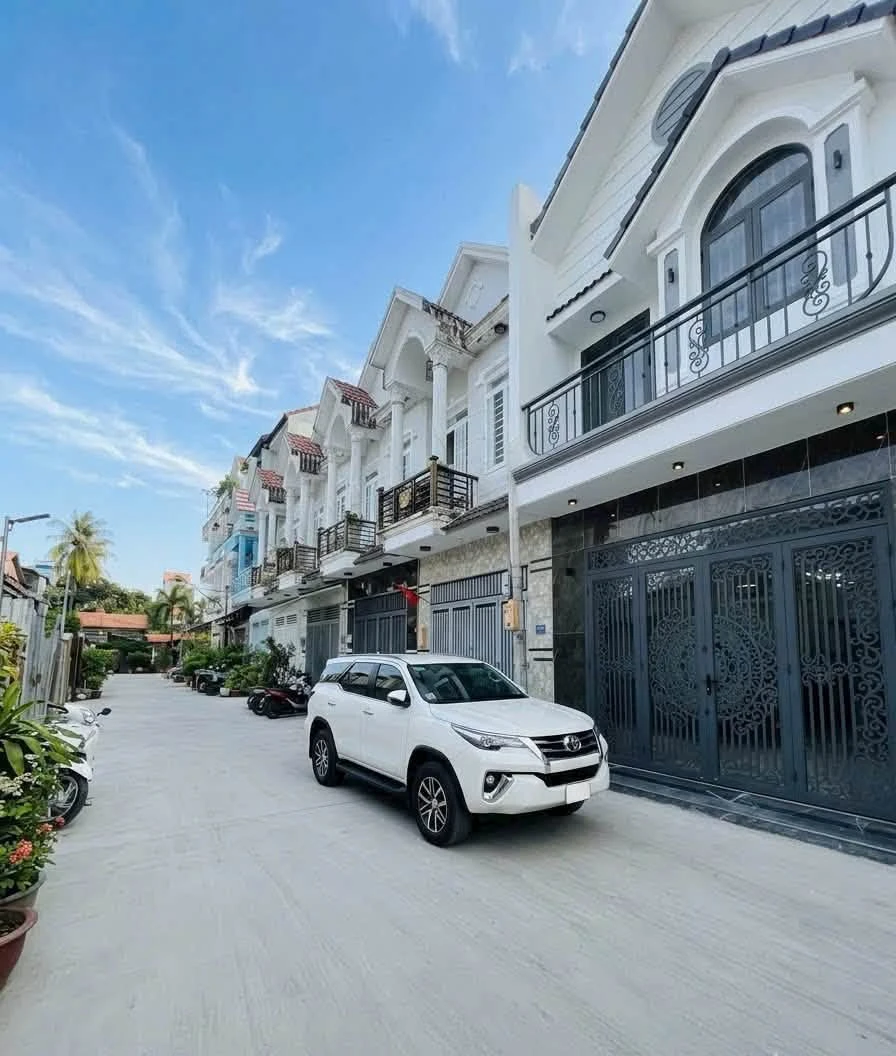 Bán nhà mới hoàn thiện 51m², 4PN, giáp Quận 7 ở Nhà Bè - Ảnh 1