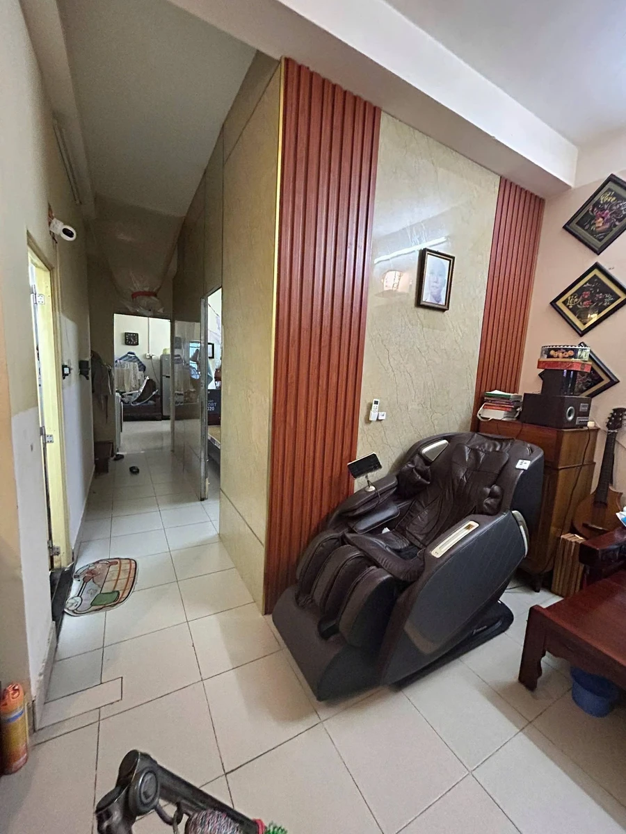 Bán nhà 1 trệt 1 lầu 4,5x15,5m, 4 phòng ngủ, KĐT Phú Cường, Rạch Giá giá 1,99 tỷ - Ảnh thu nhỏ 2