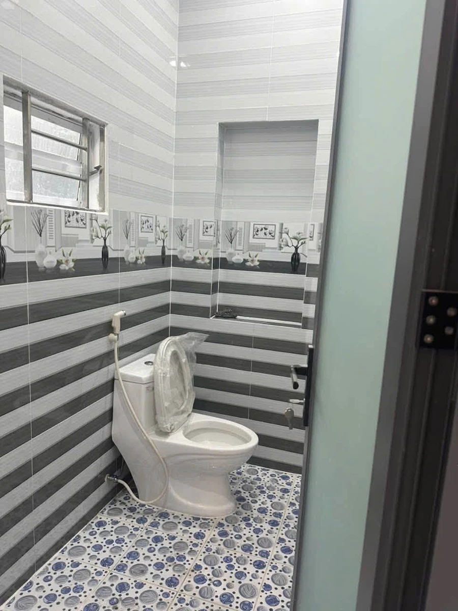 Bán nhà mặt tiền đường Thới Hòa 126m2, 1 trệt 1 lầu, 3PN, giá hơn 9 tỷ, Bình Chánh - Ảnh thu nhỏ 5