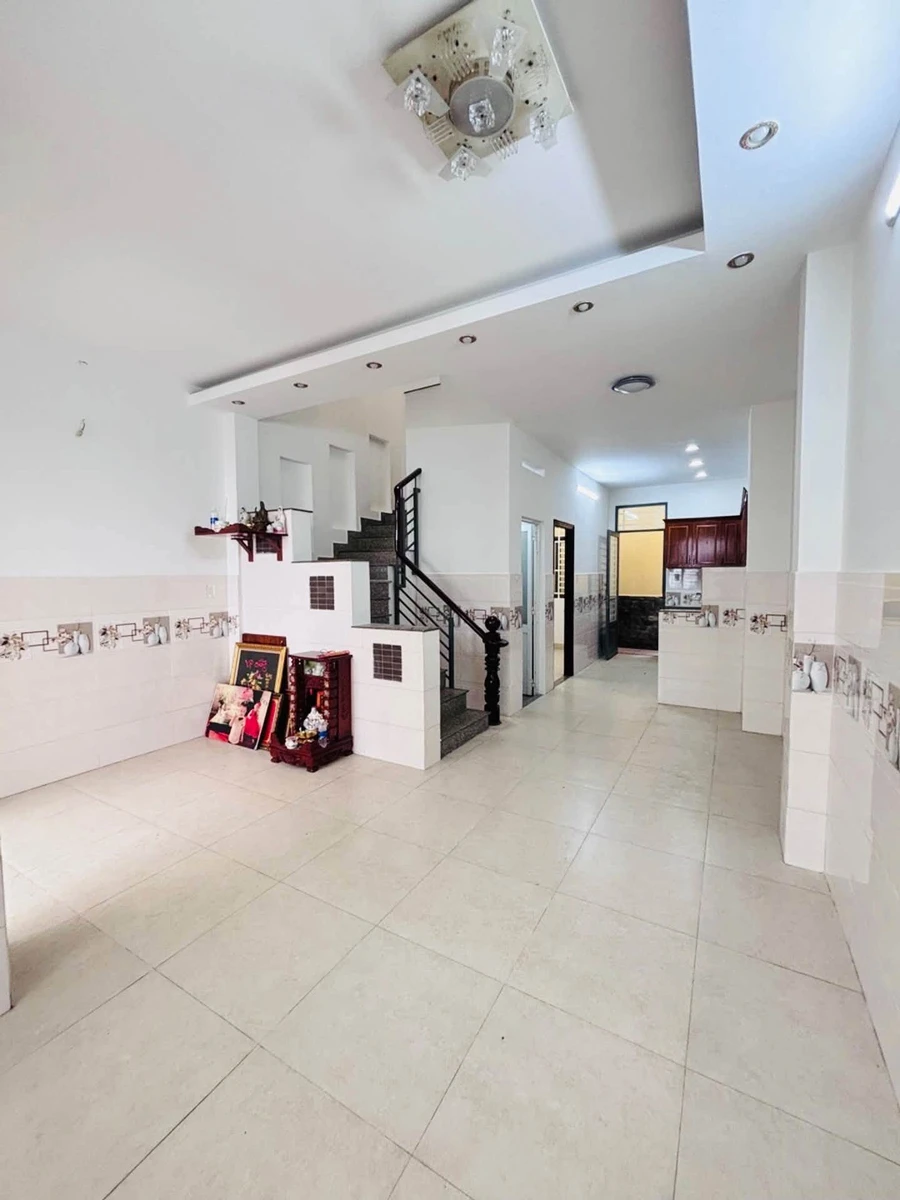 Bán nhà 3 tầng hẻm xe hơi 70m2 Hiệp Phú Thủ Đức hơn 5 tỷ - Ảnh thu nhỏ 2