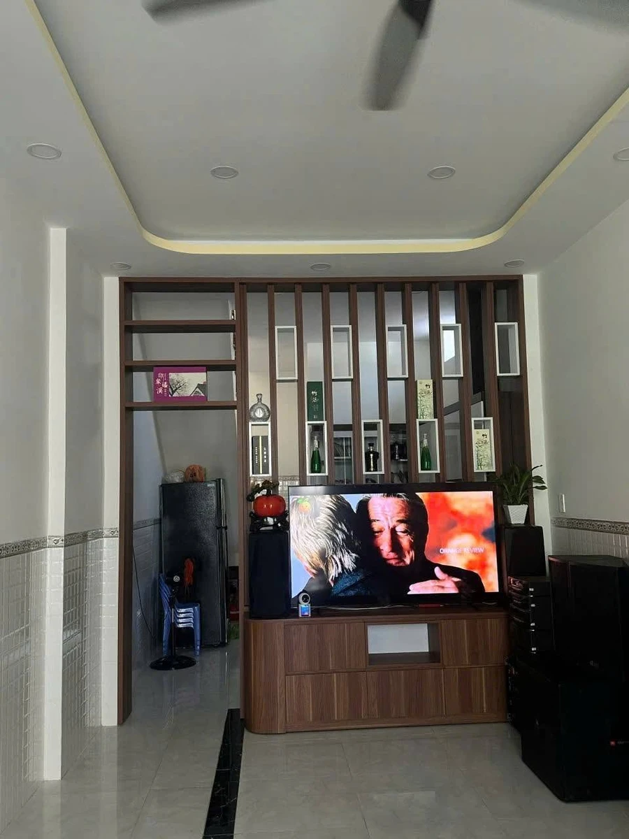 Bán nhà 2 tầng hẻm Lê Hồng Phong, 52,4m², giá 3,5 tỷ - Ảnh thu nhỏ 3