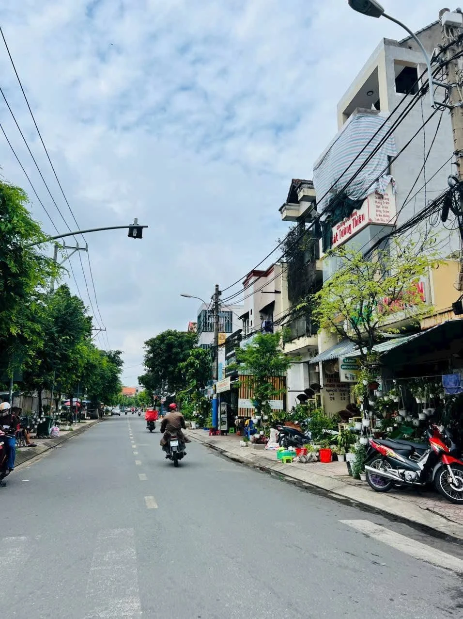 Bán nhà 4 tầng, 4PN 123m² Lã Xuân Oai Thủ Đức 6,2 tỷ - Ảnh 1