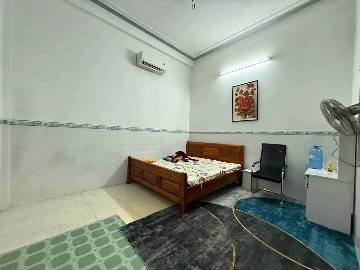 Cho thuê nhà 3 tầng 100m² mặt tiền Điện Biên Phủ, Quy Nhơn - Ảnh 1