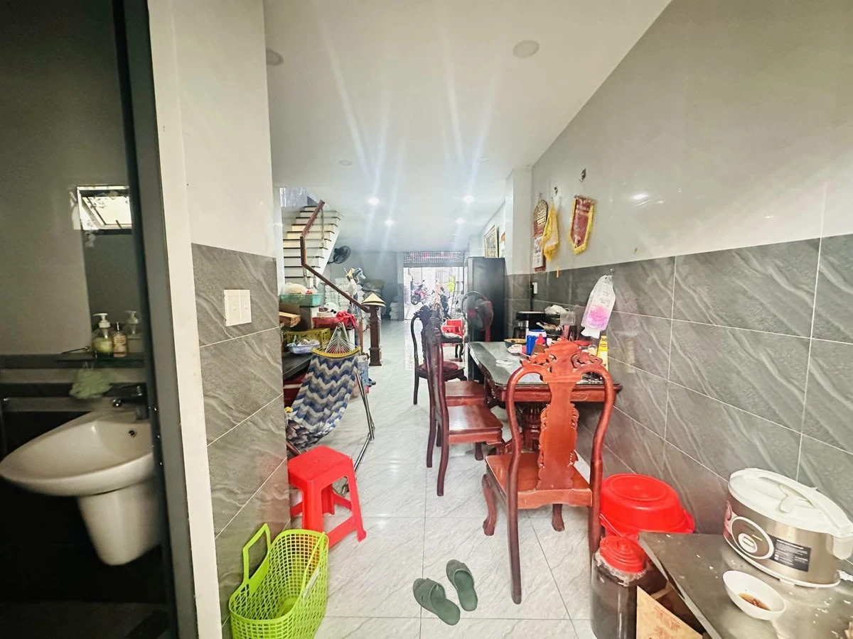 Bán nhà mặt tiền đường số 4 Tam Phú, 87,5m2, 4 tầng + hầm, 7,2 tỷ, Thủ Đức - Ảnh thu nhỏ 2