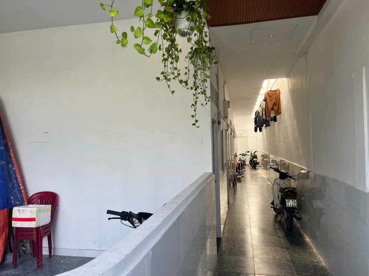 Bán dãy trọ 8 phòng 144m2 đường Lò Lu, dòng tiền 20tr/tháng - Ảnh thu nhỏ 4