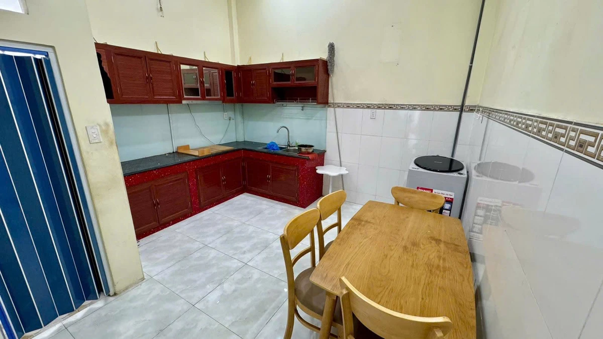 Cho thuê nhà nguyên căn 1 trệt 2 lầu 4PN Huỳnh Tấn Phát, Nhà Bè, 10 triệu/tháng - Ảnh thu nhỏ 5
