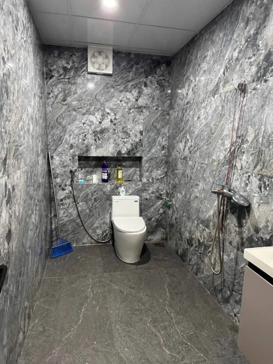 Bán nhà 3 tầng Nguyễn Trãi, 4PN, 100m², 2,48 tỷ - Ảnh 1