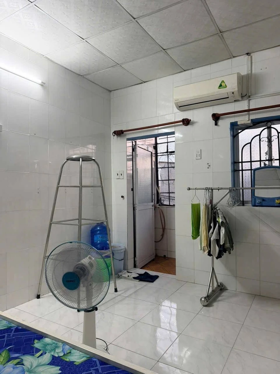 Bán nhà 1 trệt 1 lầu 3.5x6m hẻm Tân Chánh Hiệp 35, Trung Mỹ Tây, Quận 12 giá 1,05 tỷ - Ảnh thu nhỏ 3