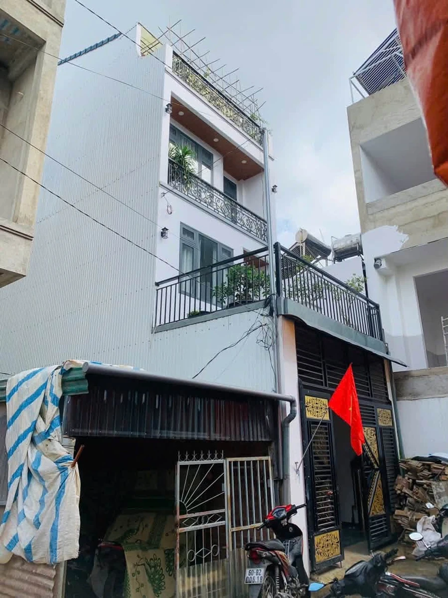 Bán nhà sổ riêng 5 PN, 240m2 đường Mê Linh, Đà Lạt, 7.5 tỷ - Ảnh thu nhỏ 2