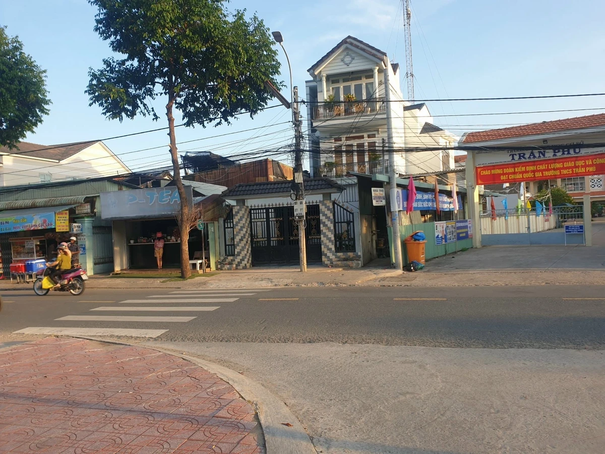 Bán nhà mặt tiền Nguyễn Văn Rành, Tân An Long An, 106m², 4.2 tỷ - Ảnh 1