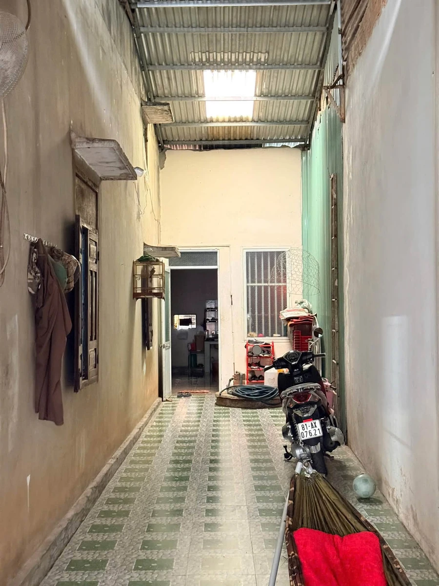 Bán nhà mặt tiền Huỳnh Thúc Kháng 3 phòng ngủ 143m2 - Ảnh thu nhỏ 3