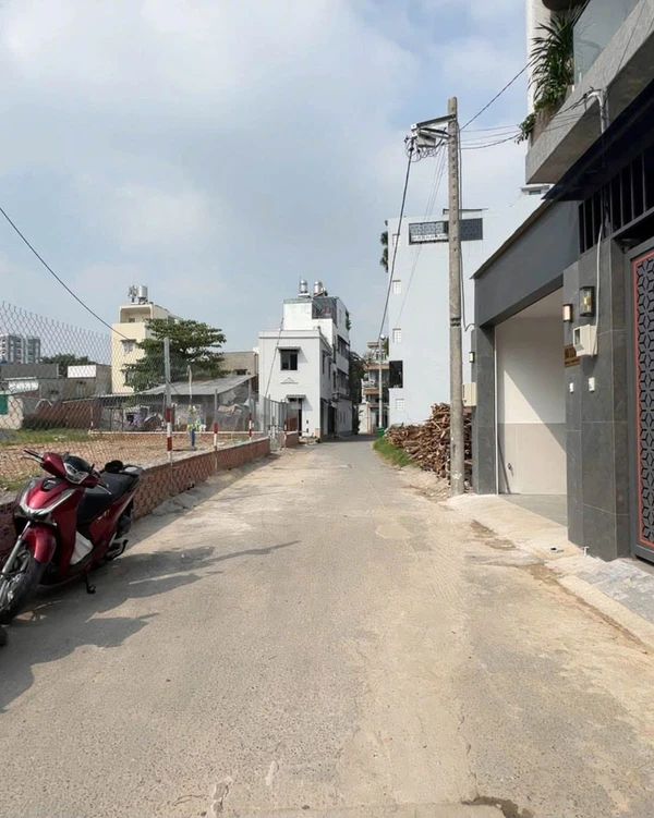 Bán nhà thang máy 4x13m, 3PN, giá 9 tỷ, Đường Số 5 Nguyễn Oanh, P.17, Gò Vấp
