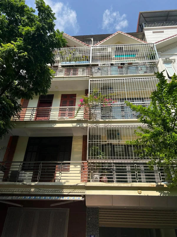 Bán nhà 4 tầng 65m² Văn Quán, ô tô đỗ cửa