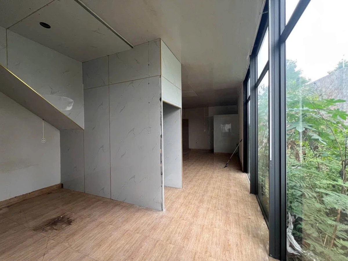 Bán nhà mặt tiền Võ Văn Kiệt, Phan Thiết, 100m2, 5.9 tỷ - Ảnh thu nhỏ 4