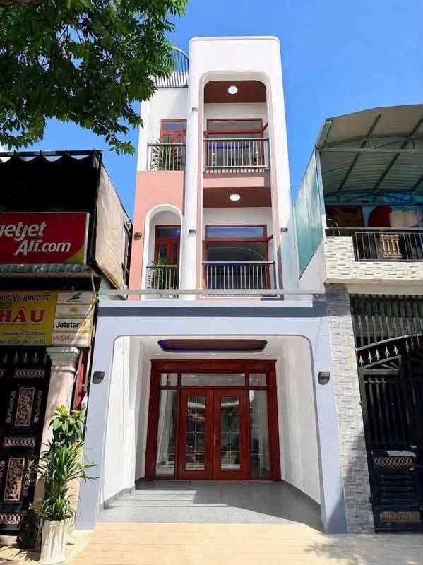 Bán nhà hoàn công 1 trệt 2 lầu 72m² Dĩ An 5,4 tỷ - Ảnh 1