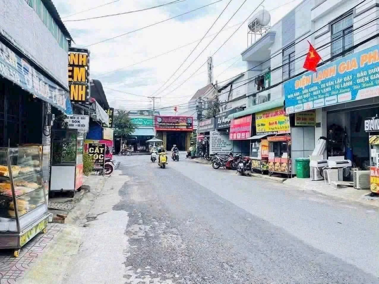 Bán nhà mặt tiền kinh doanh 320m² Long Bình, Đồng Nai, giá 7 tỷ - Ảnh 1
