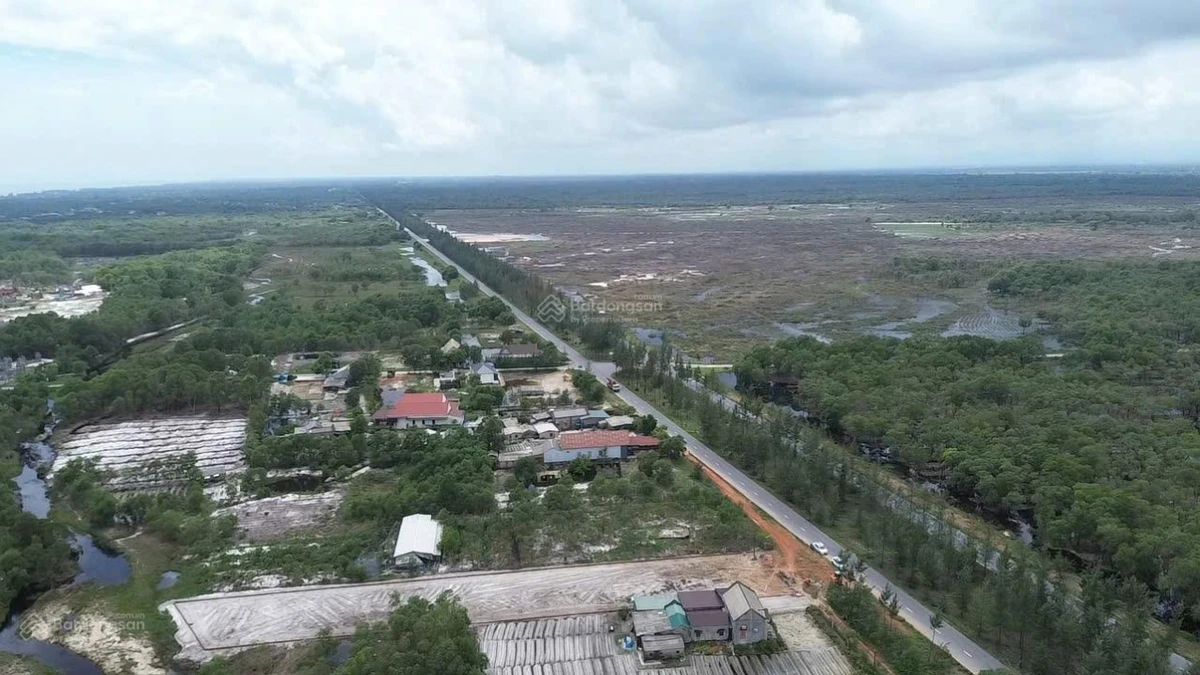 Hiếm có 1 lô hơn 2.200m có 1.000m thổ cư Đường trục chính Khu Kinh tế Đông Nam - Ảnh 1