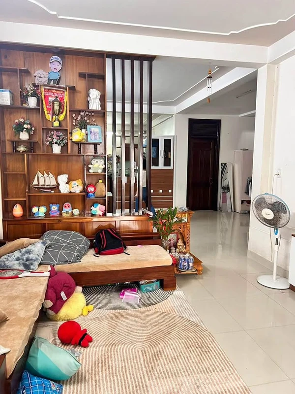 Bán nhà 2 tầng 214m2 ngang 8m Quảng Ngãi