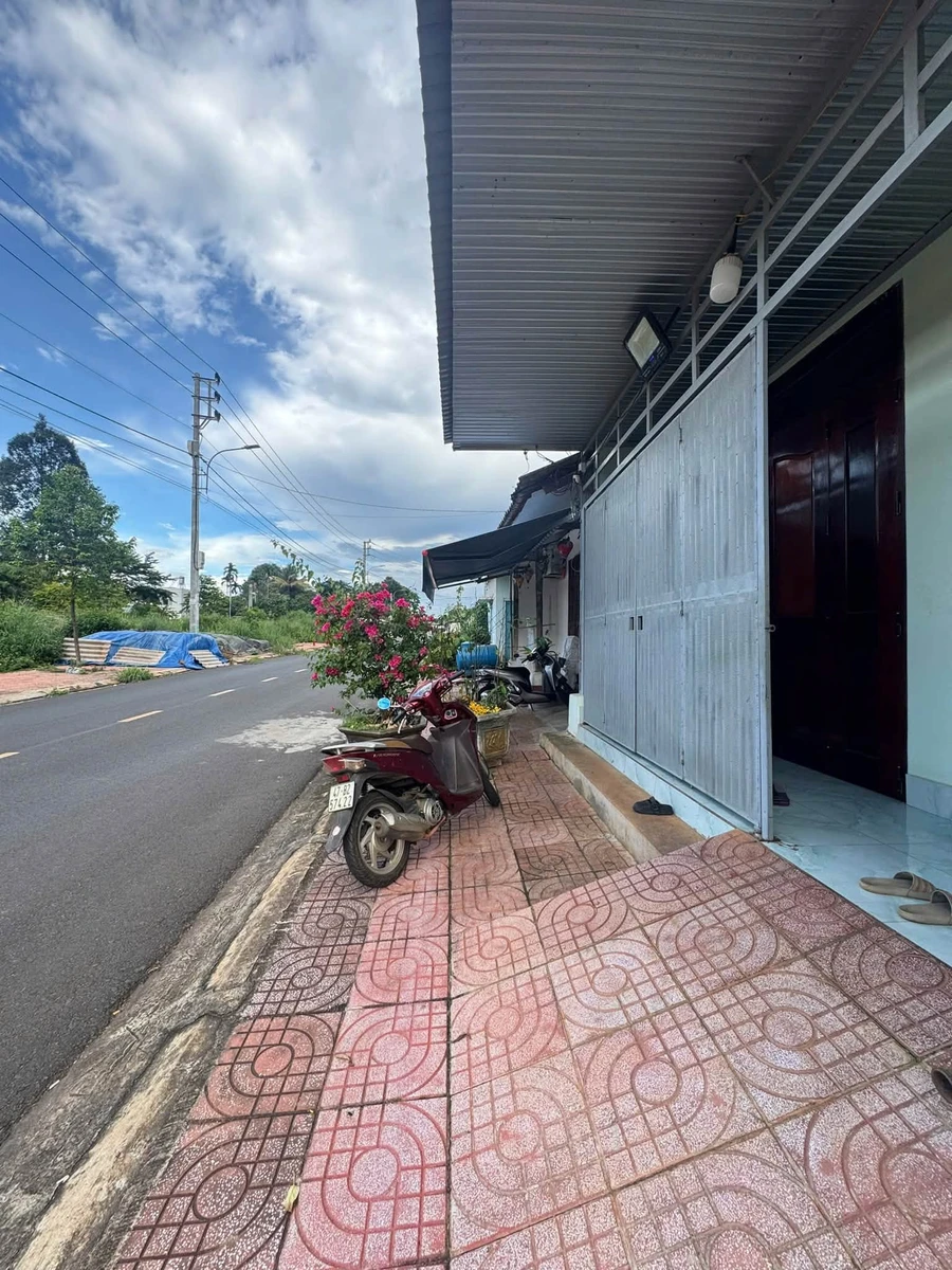 Nhà mặt tiền hẻm Nguyễn An Ninh 5x25m, 2PN, 4,5 tỷ, Hóc Môn - Ảnh thu nhỏ 2