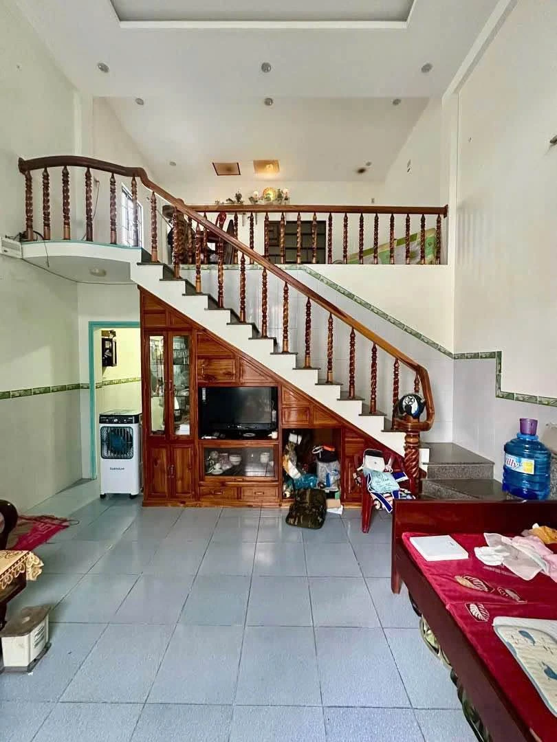 Bán nhà hẻm rộng 67m2, 2 phòng ngủ, đường Hoàng Văn Thụ, trung tâm Quy Nhơn - Ảnh 1