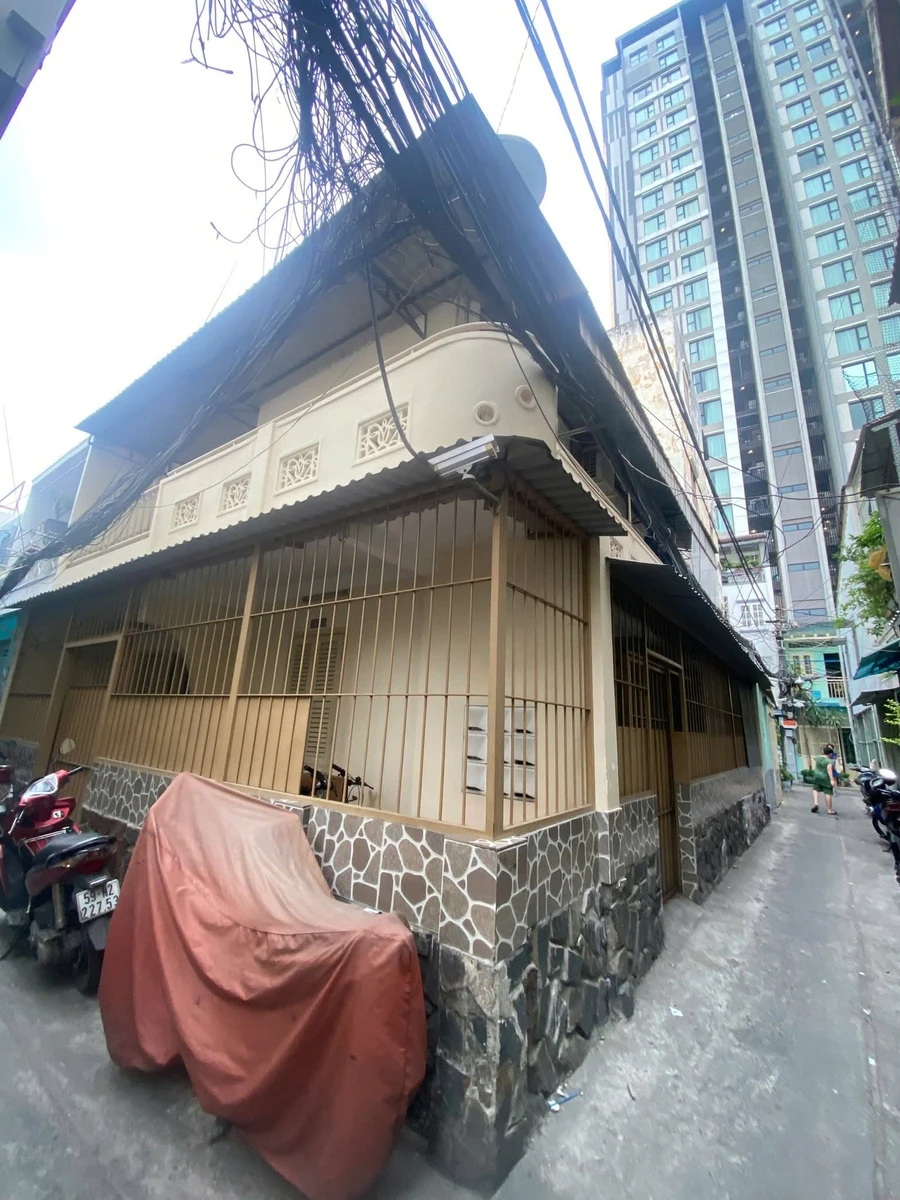 Bán nhà hẻm Trần Hưng Đạo Q1, 52m², 5.7 tỷ - Ảnh 1