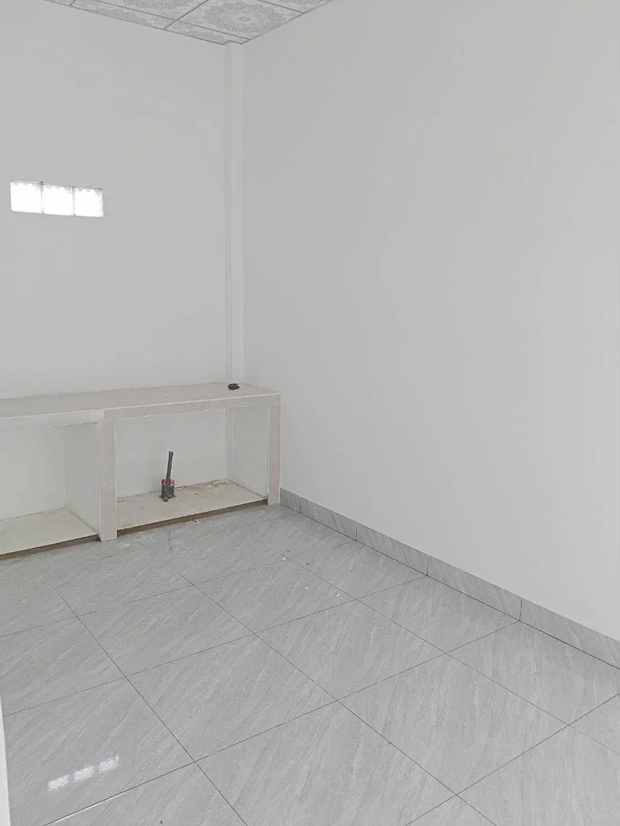 Bán nhà xây mới 2 phòng ngủ, đất 5x42m giá 430 triệu tại Thạnh Bình, Tân Biên, Tây Ninh - Ảnh thu nhỏ 3