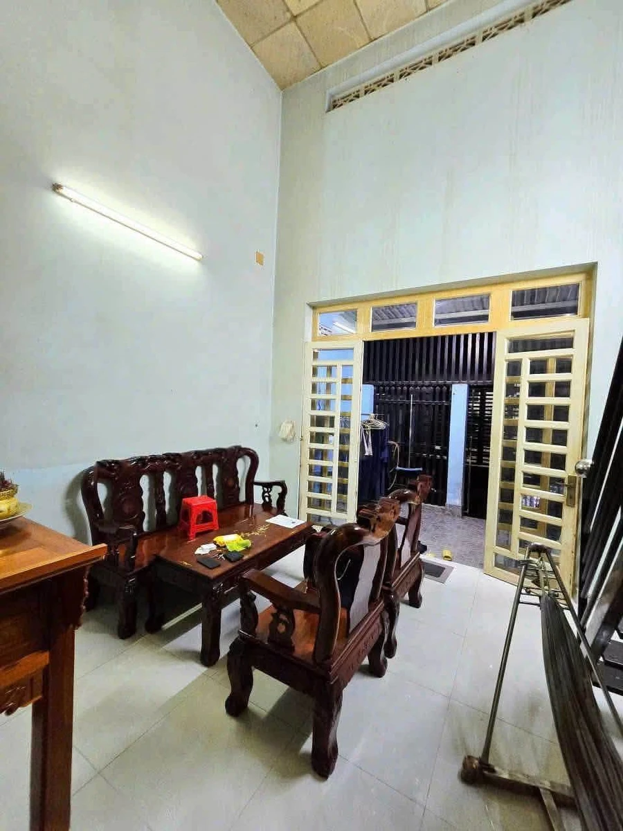 Bán nhà cấp 4 52m² 2PN Phường Long Trường 3,7 tỷ - Ảnh 1