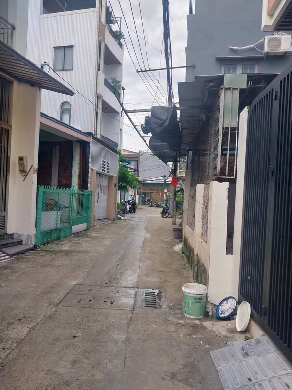 Bán nhà gác lửng 88m2, 3 phòng ngủ, ô tô vào tận nhà tại Sơn Trà, Đà Nẵng